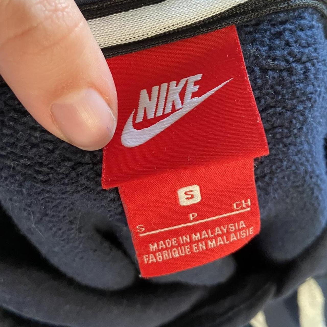 does nike hoodies run small