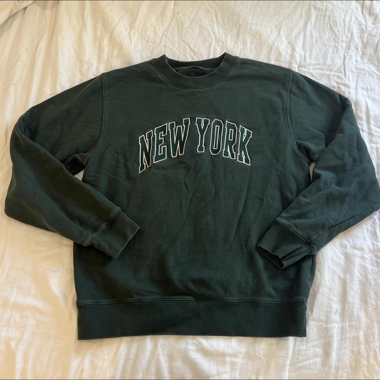 Brandy Melville New York Hoodie NWT Fits - Depop