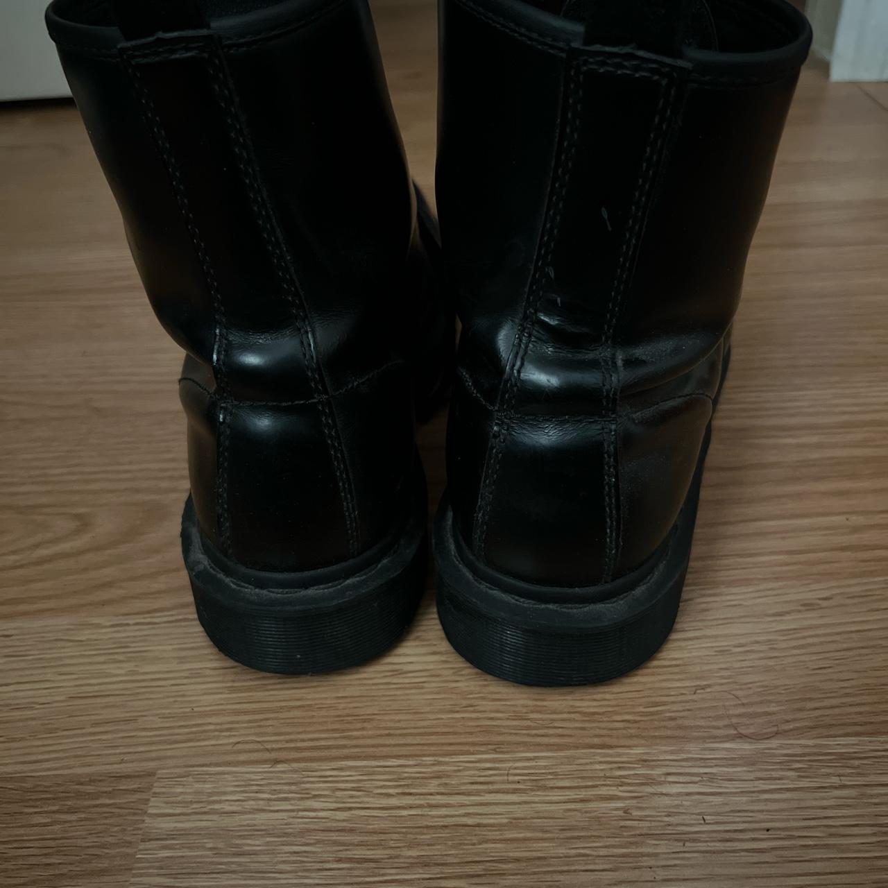 1460 doc martens white