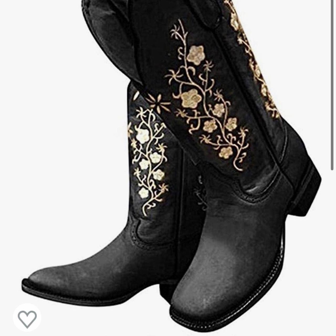 Bought these cowboy boots on Amazon and square toe... Depop