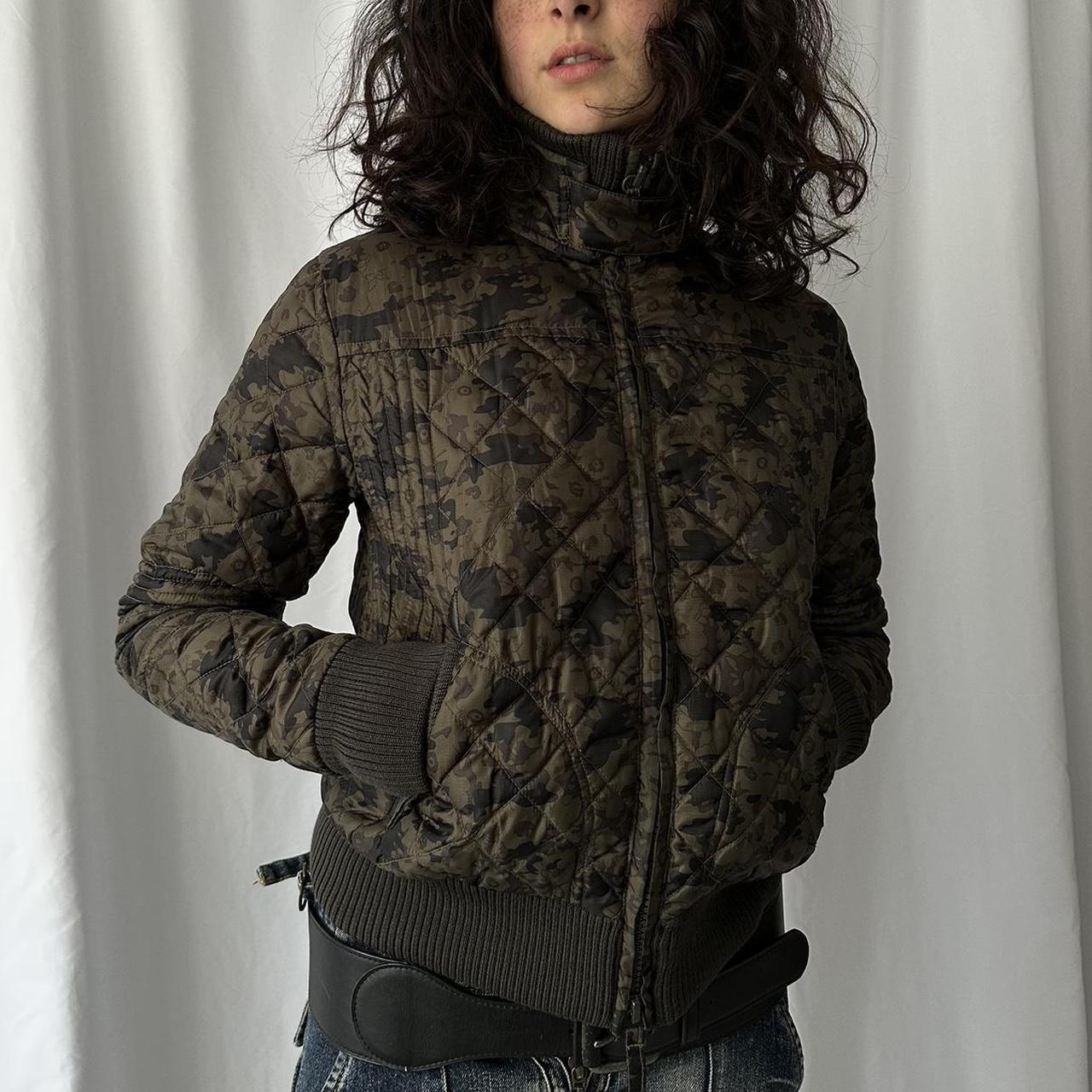 Camo cropped puffer jacket best sale