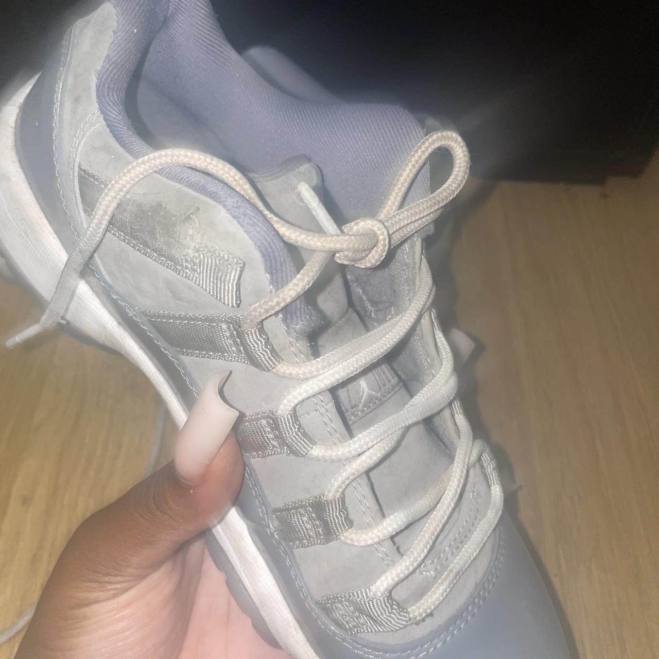 low top jordan 11 grey