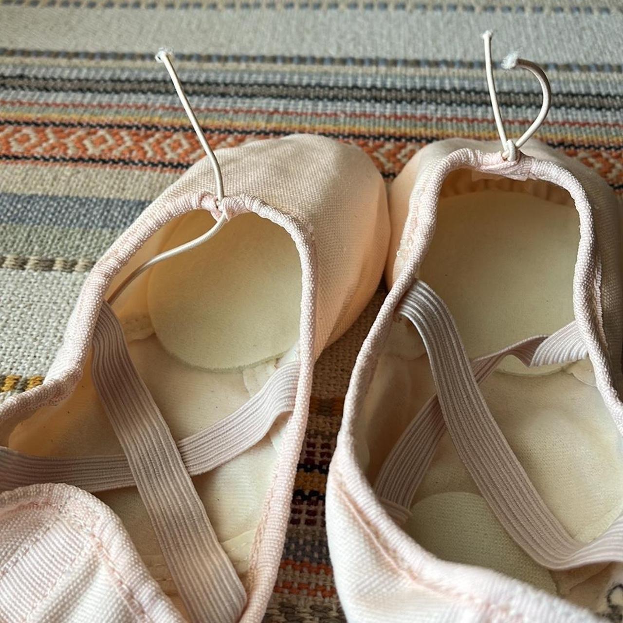 Capezio Women's Balletshoes Depop