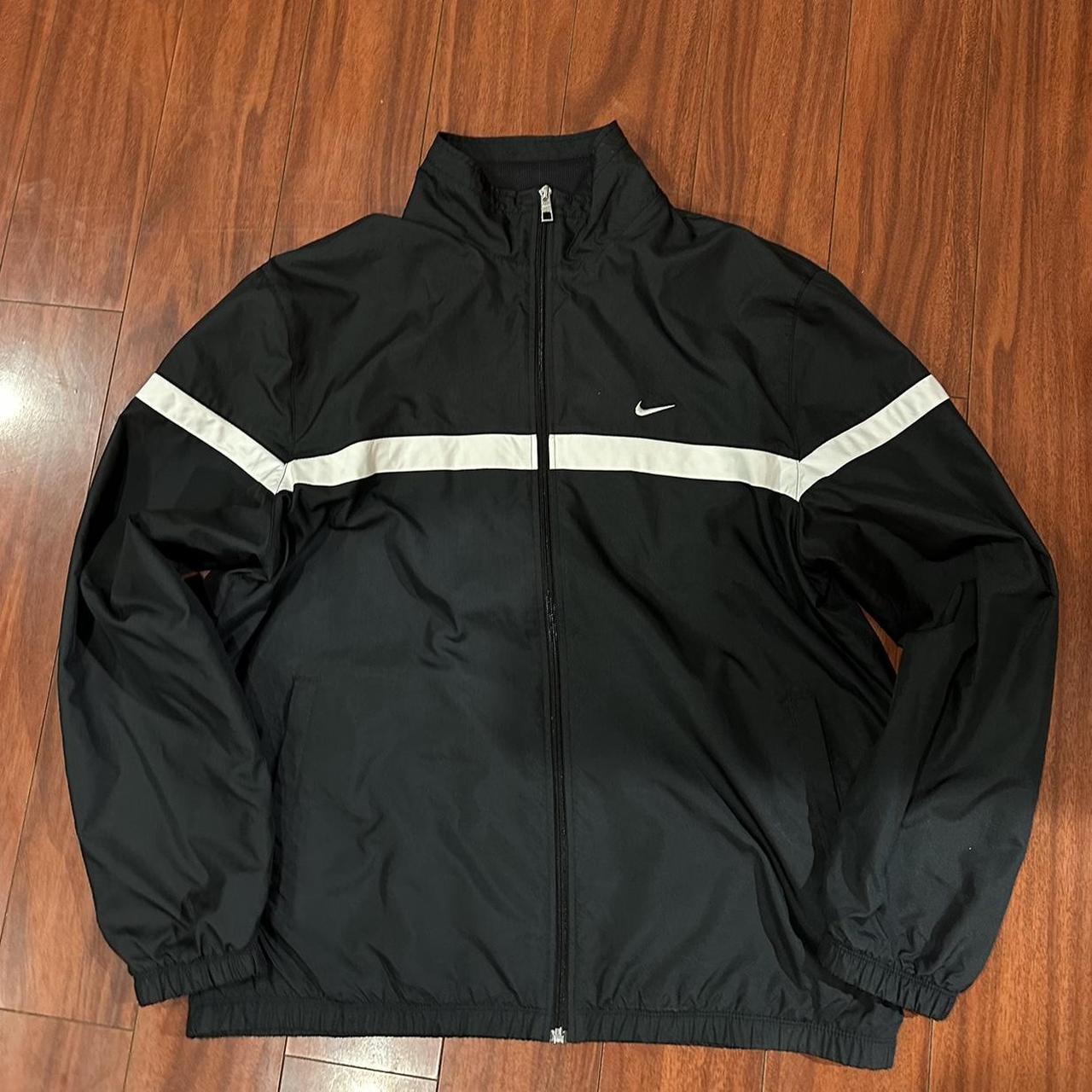 zip up windbreaker nike