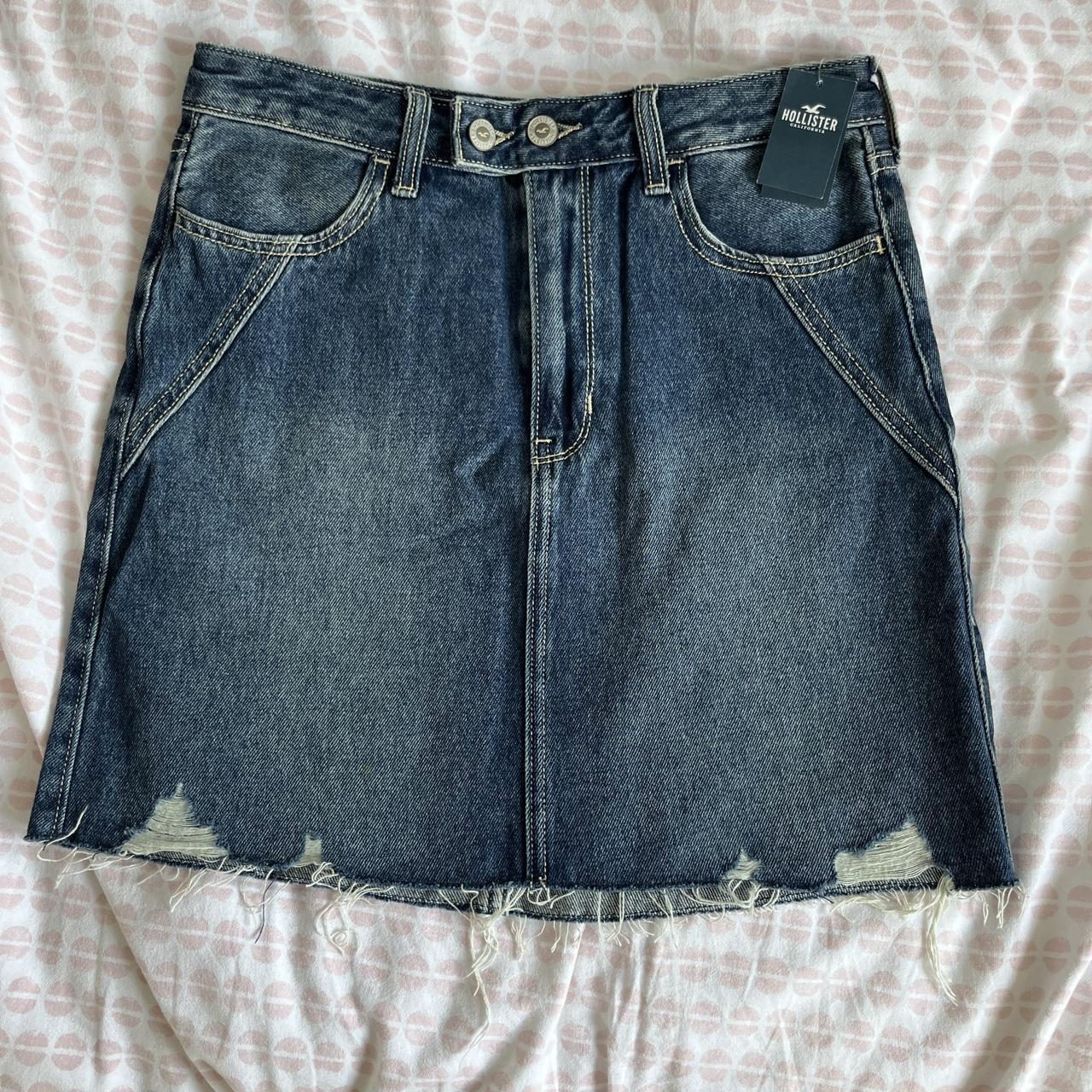 Hollister ultra high rise skirt size 10 - Depop