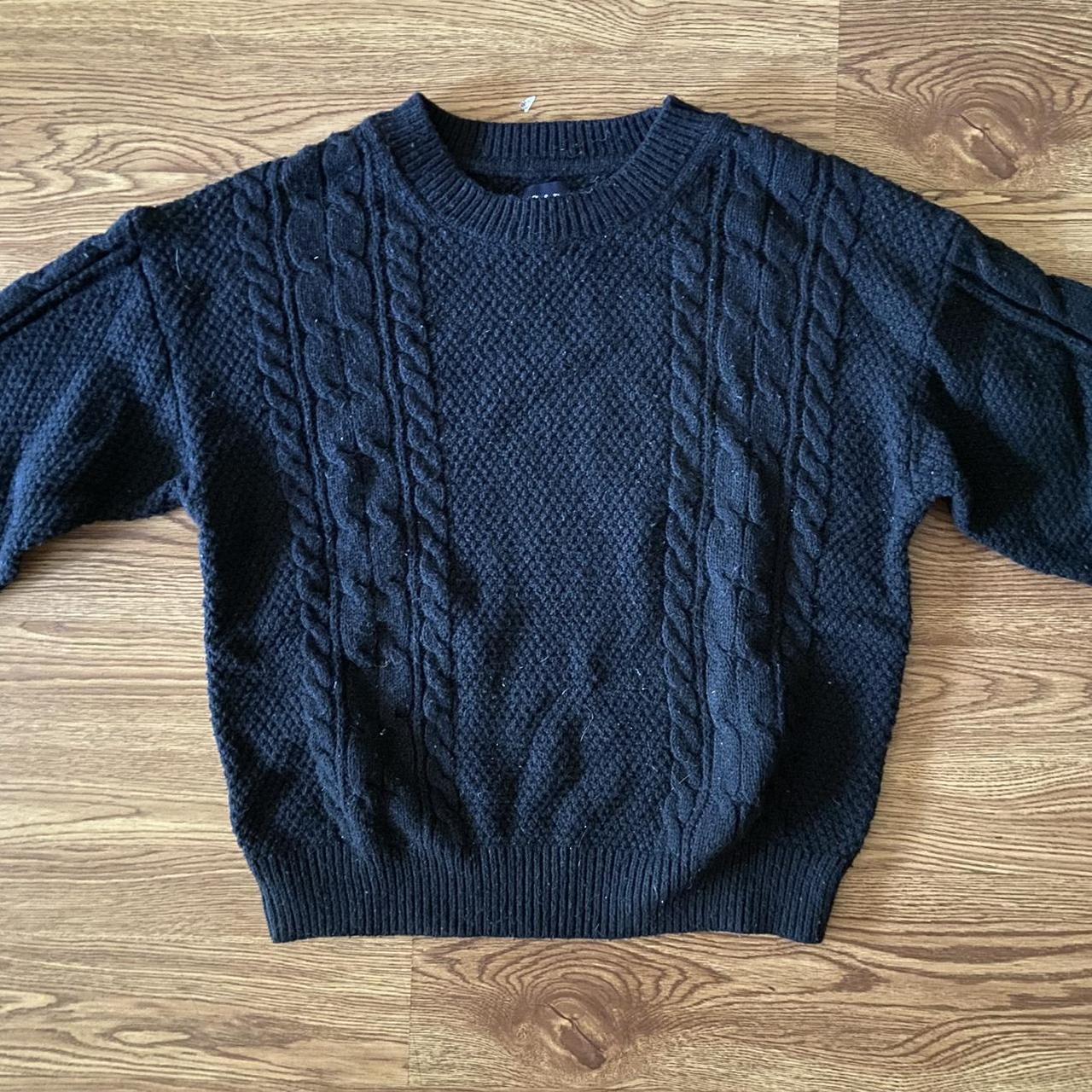 Black cable knit gap sweater in size xs. - Depop