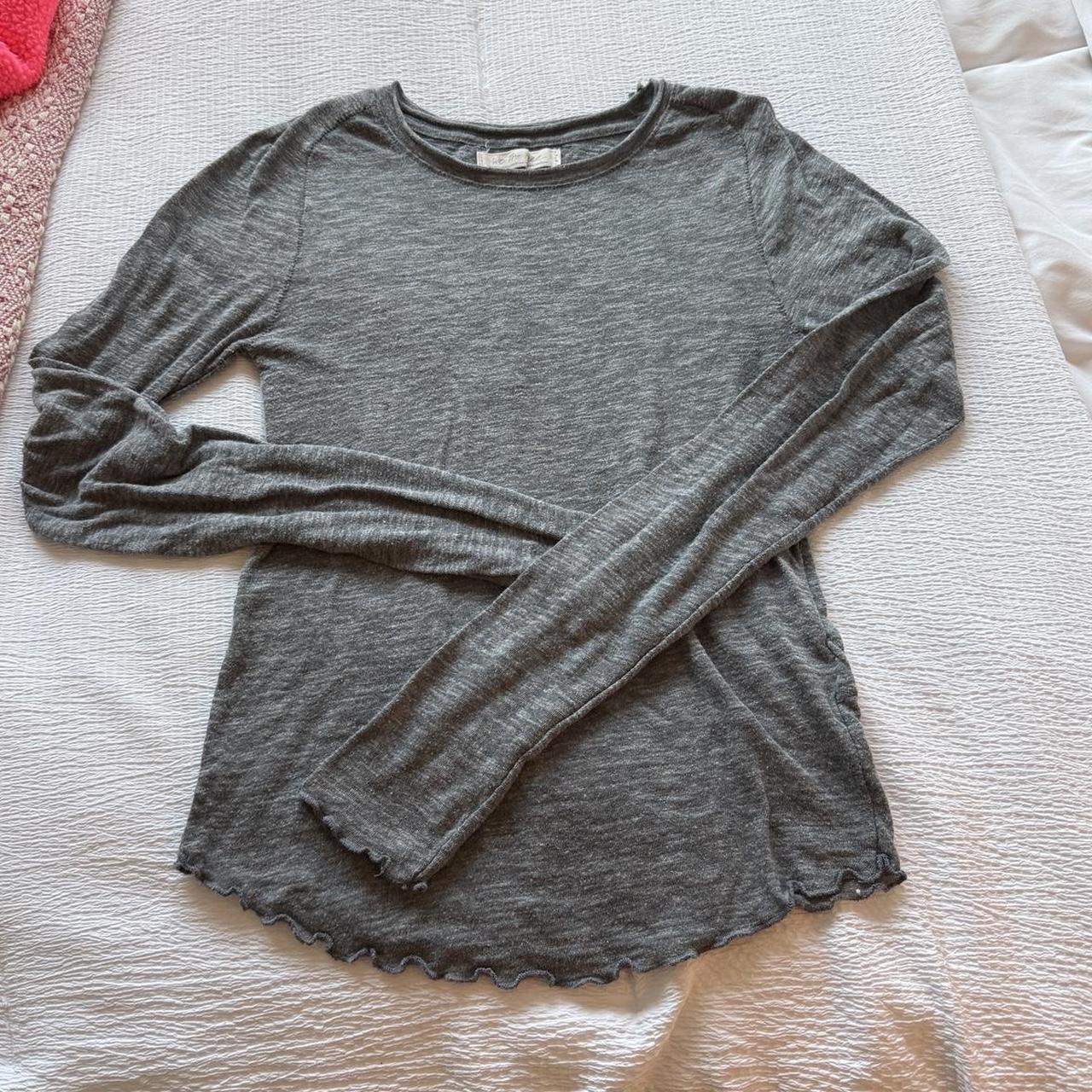 item listed by lyraaaaaaa