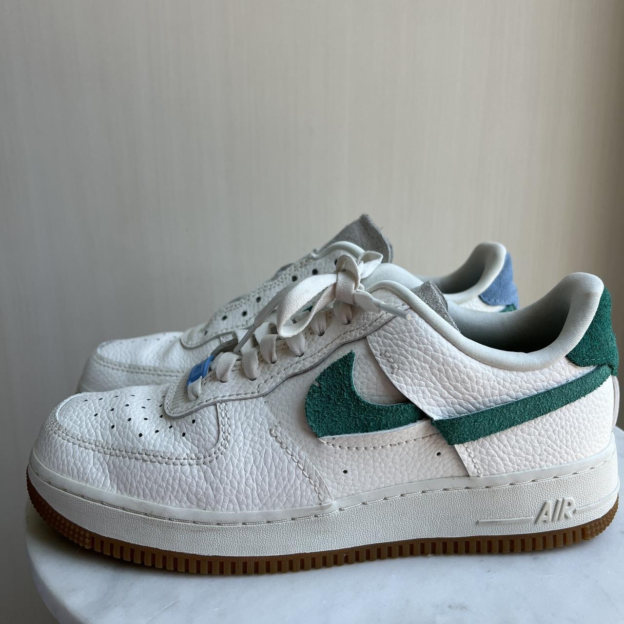 スニーカー Nike Air Force 1 07 LXX 'Vandalized' Sail Mystic Green AW 19 Women's Air Force 1 'Vandalized' Release Date. Nike SNKRS