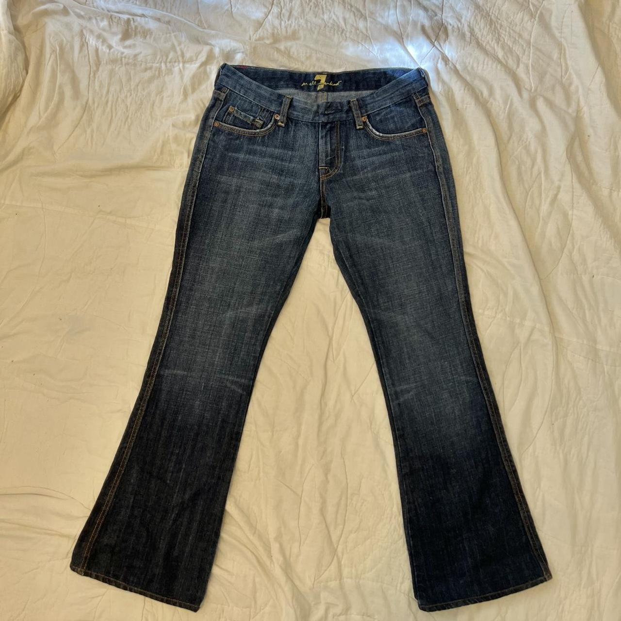 Seven7 Women's Blue and Navy Jeans | Depop