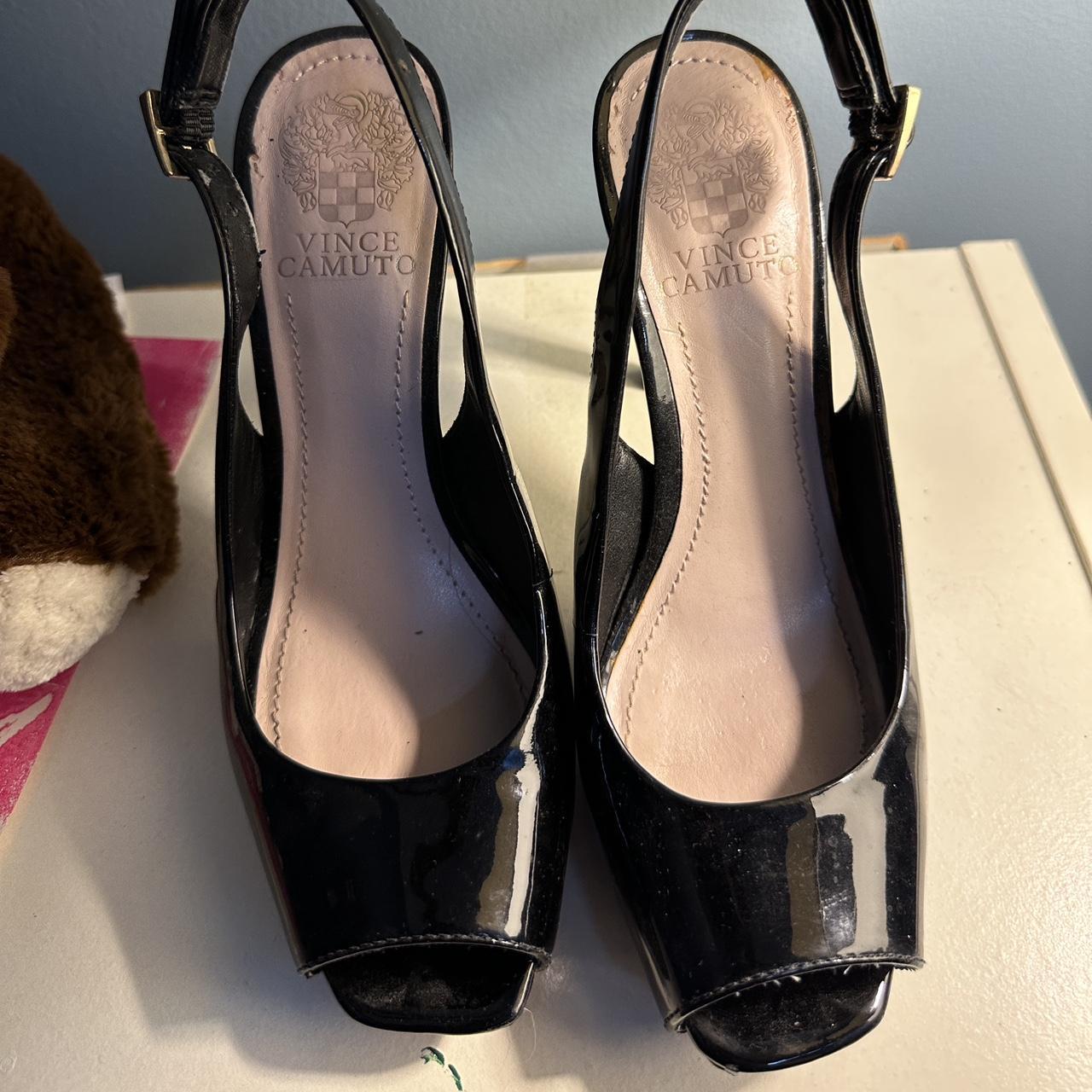 vince camuto pumps black