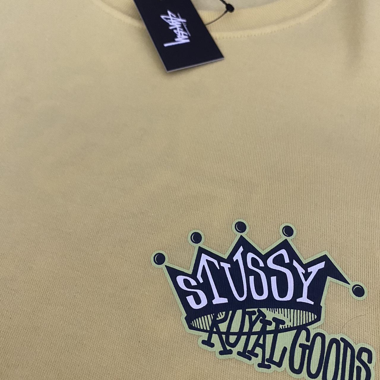 Stüssy Men's Yellow T-shirt | Depop