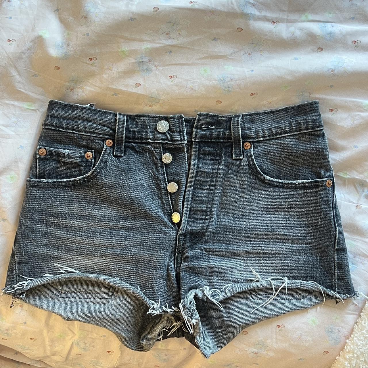 Levis short cheap black