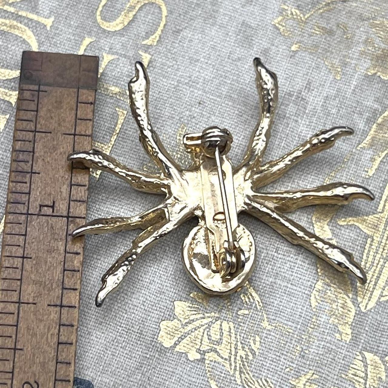 Vintage spider brooch pin. This gold tone brooch - Depop