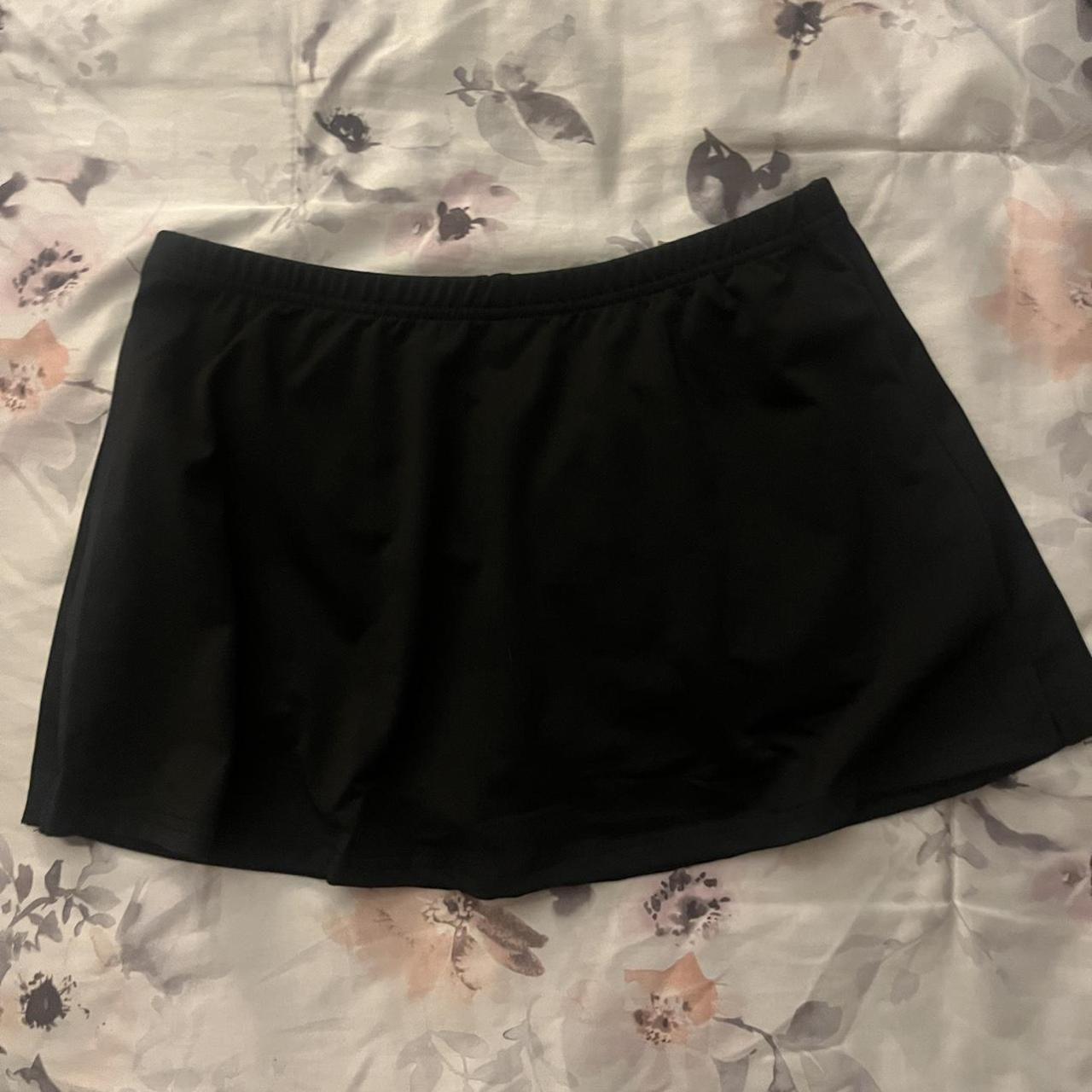 Shein mini skirt It’s comfortable but shows a lot... - Depop