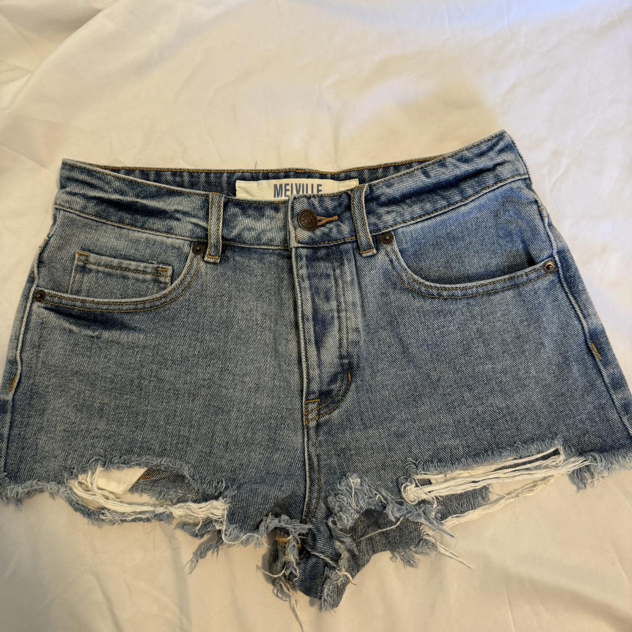 item listed by ashtonkeilani