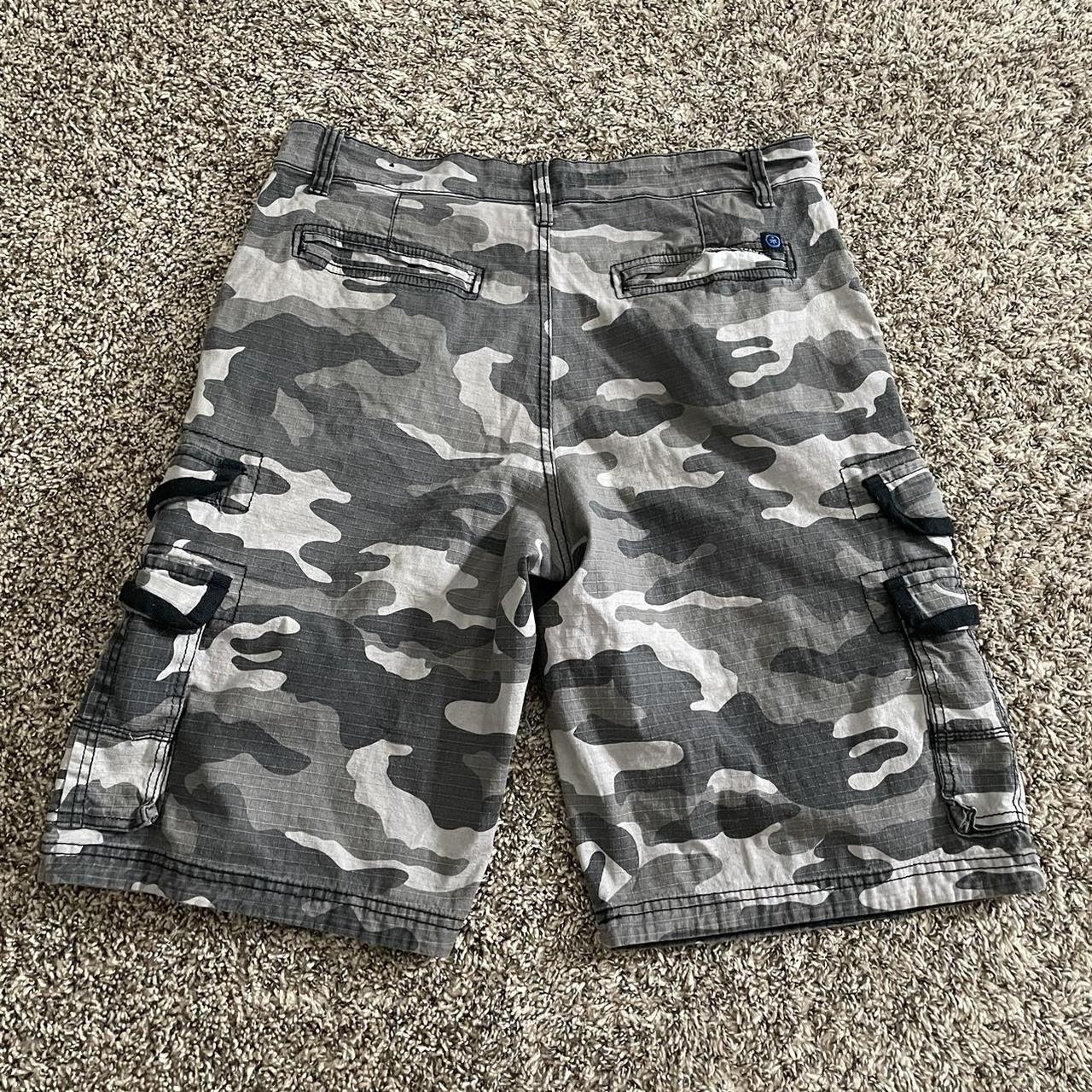 Skater grunge nu metal mall goth camo utilitarian... - Depop