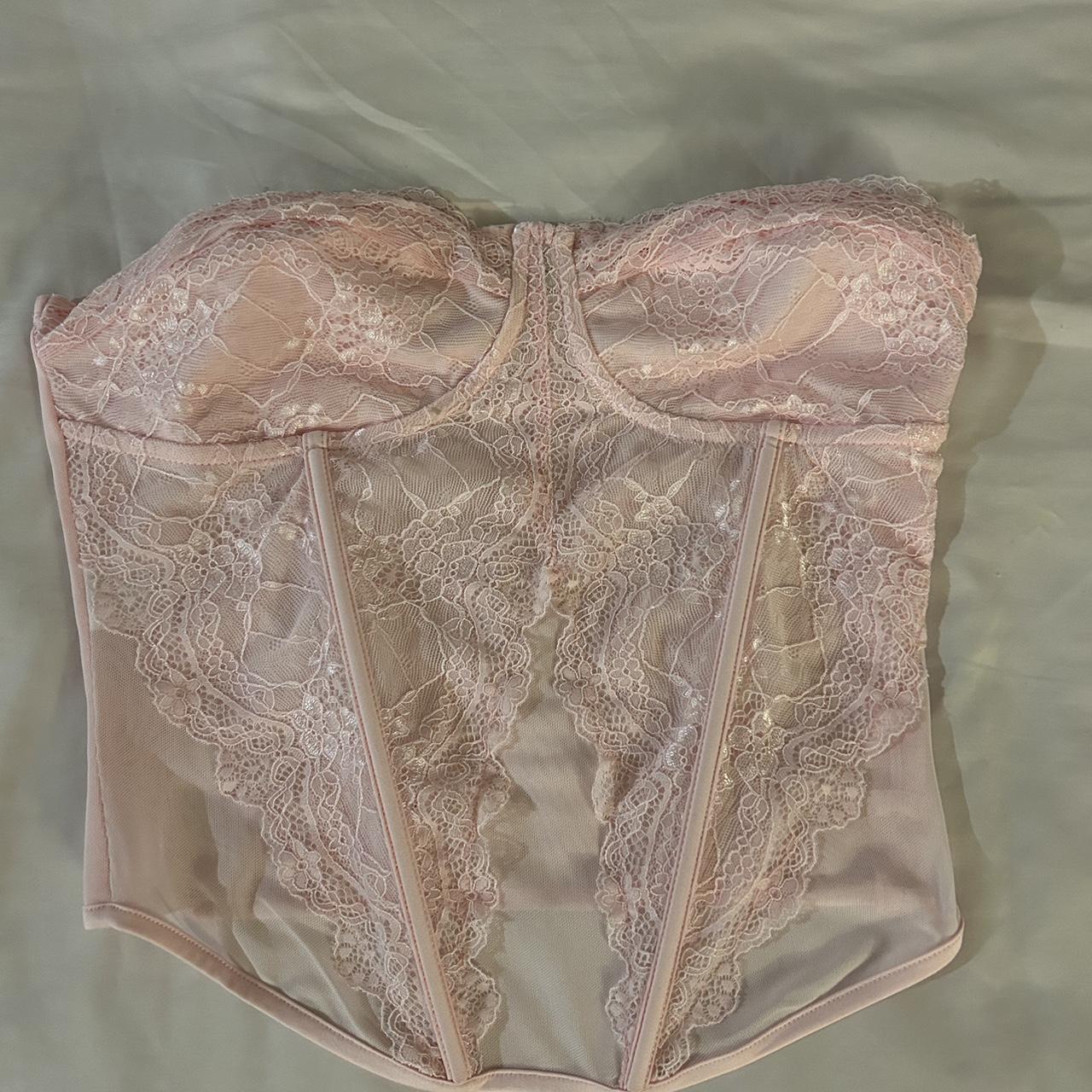 I.AM.GIA Women's Pink Corset | Depop