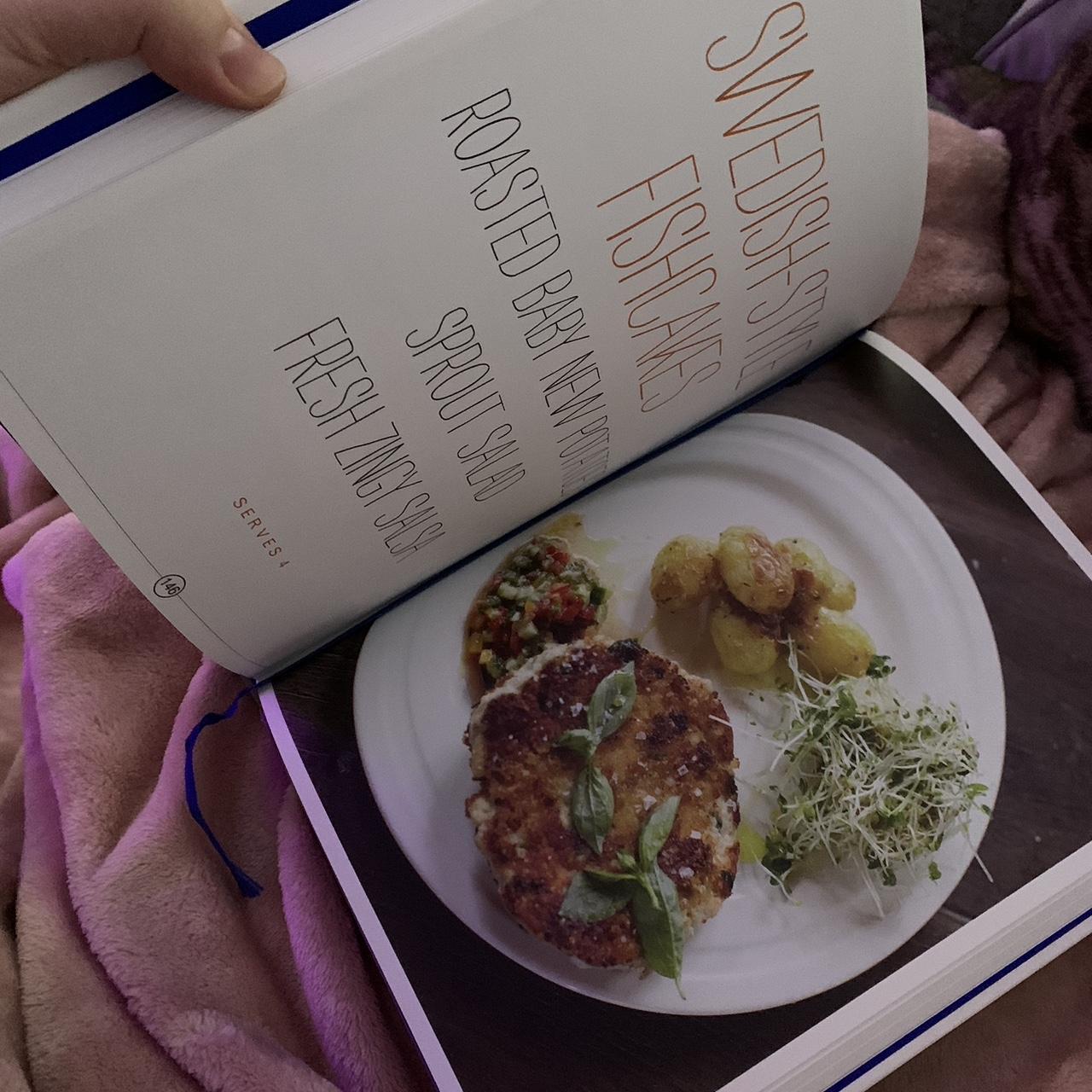 Jamie Oliver cookbook 30 minute meals Cover has a... - Depop