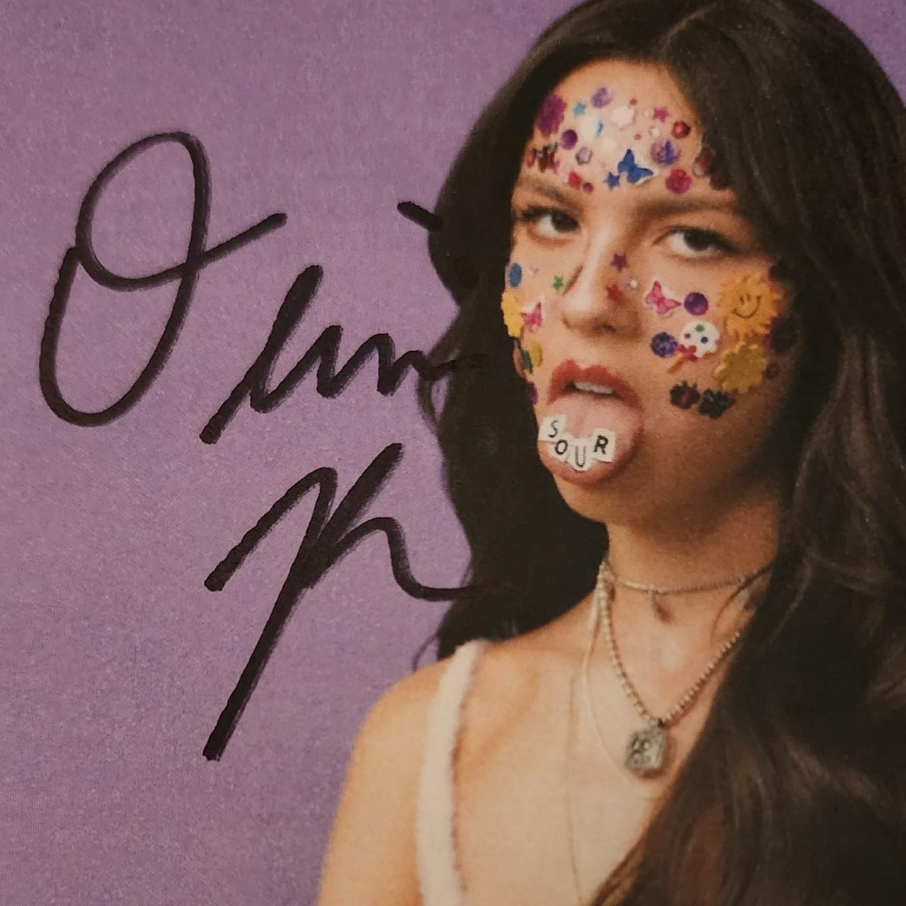 olivia-rodrigo-signed-cd-insert-includes-only-the-depop