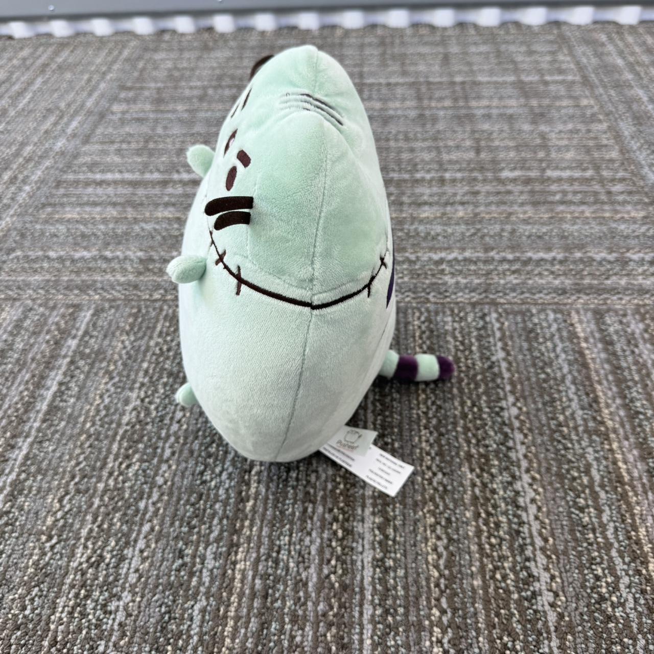 Pusheen offers Zombie Plushie