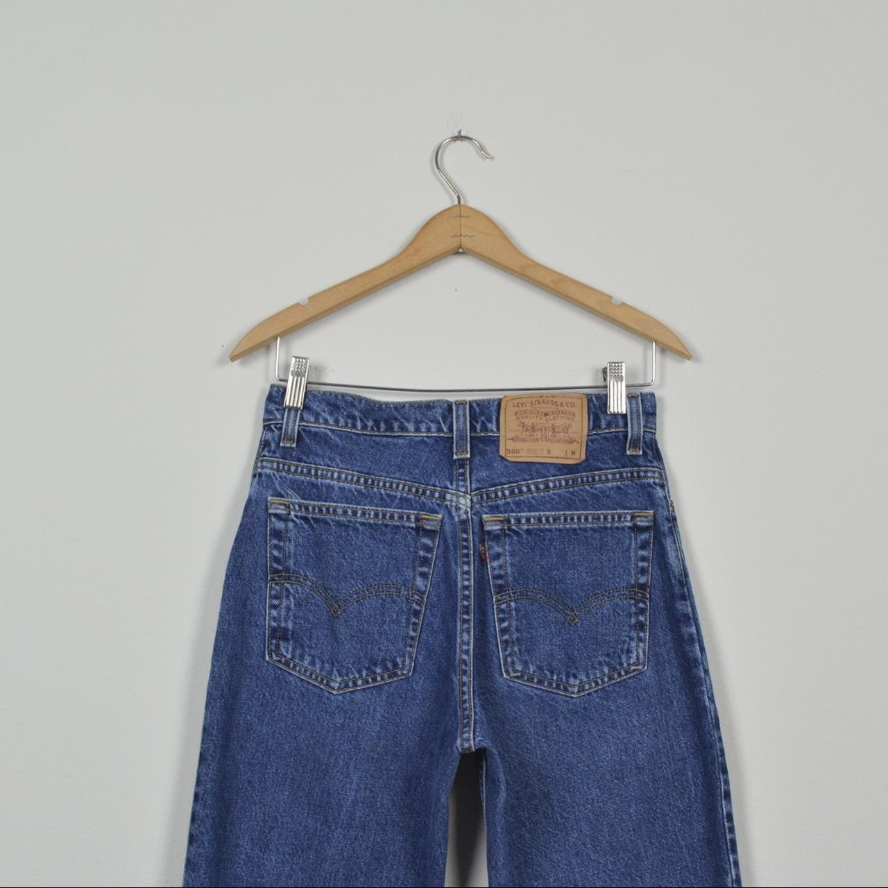 Levi's 550 Size 27 Dark Wash Relaxed Fit Tapered Leg - Depop