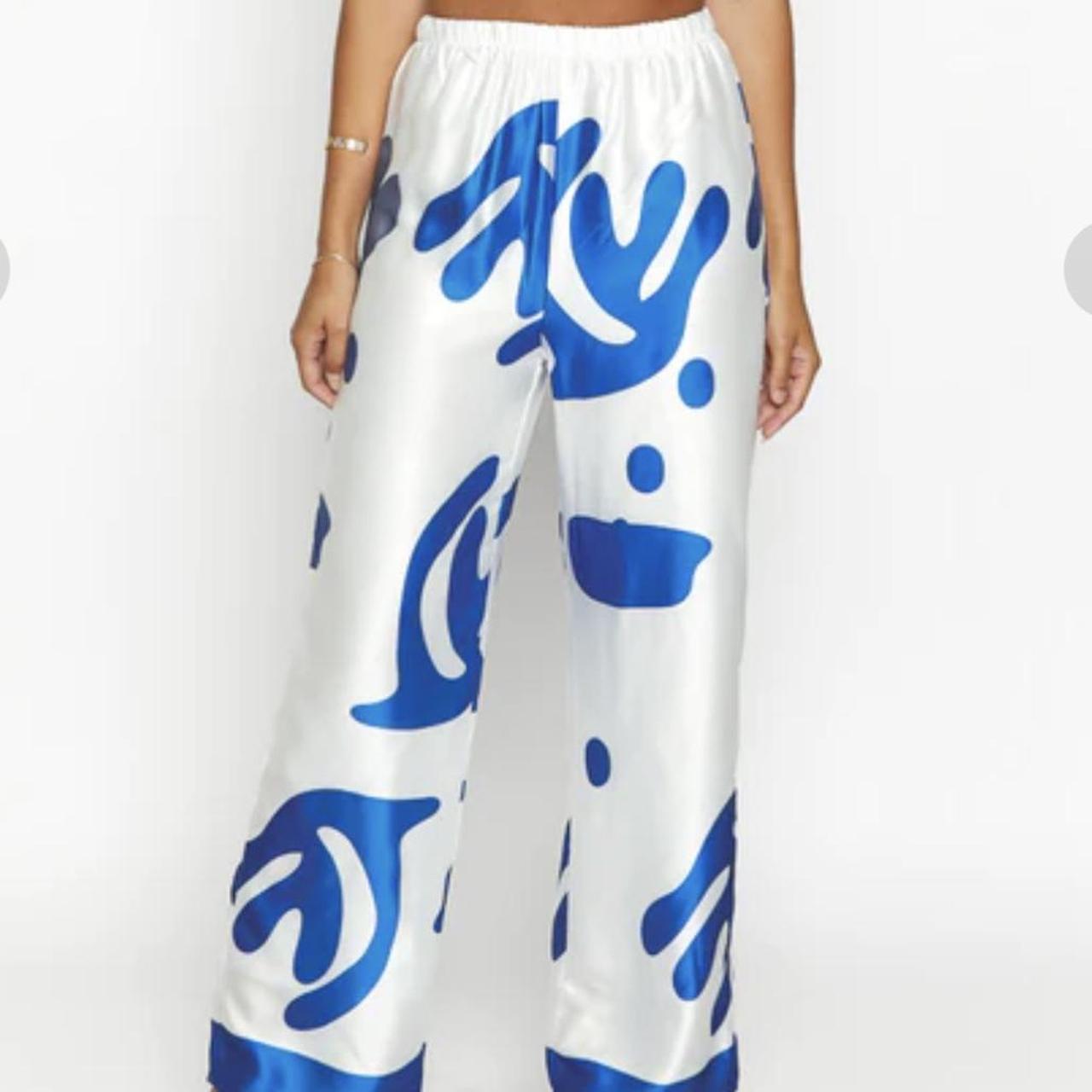 Beginning Boutique Dylan Blue Print Pants Size 8... Depop