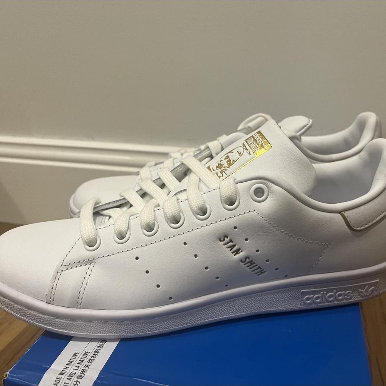 stan smiths womens