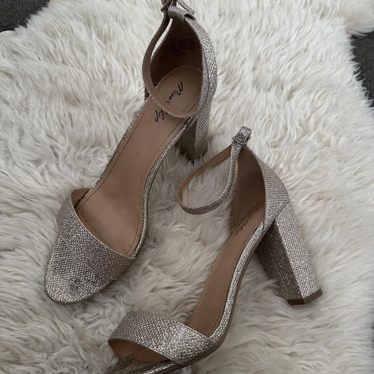 Gold Glittery Formal Shoes Size 9 Worn once slight... Depop