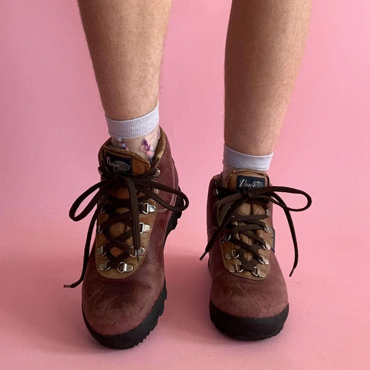 vasque hiking boots near me