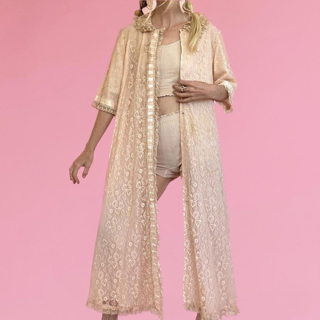Adorable peachy pink vintage lace housecoat. So... Depop