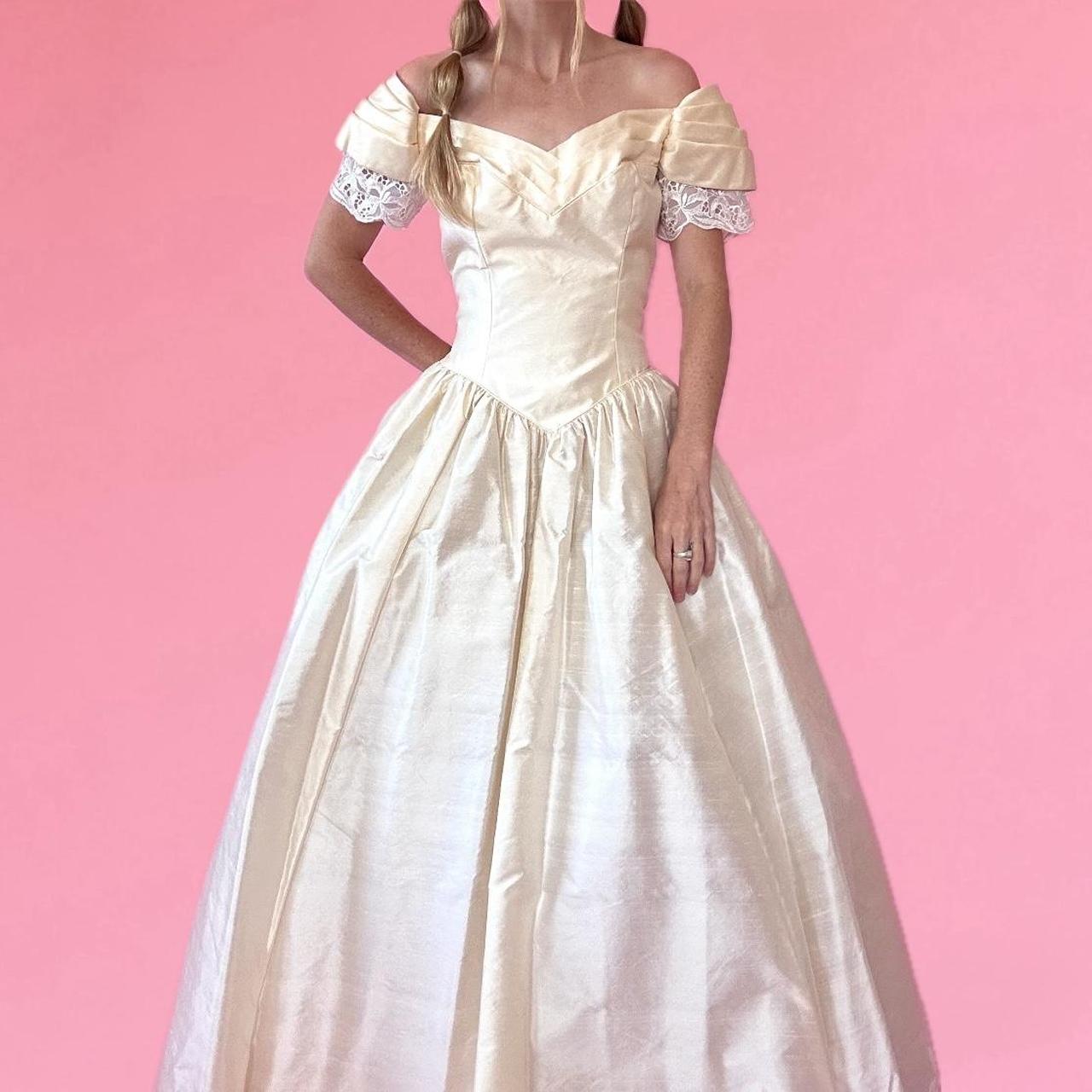 item listed by littlevagabondvintage