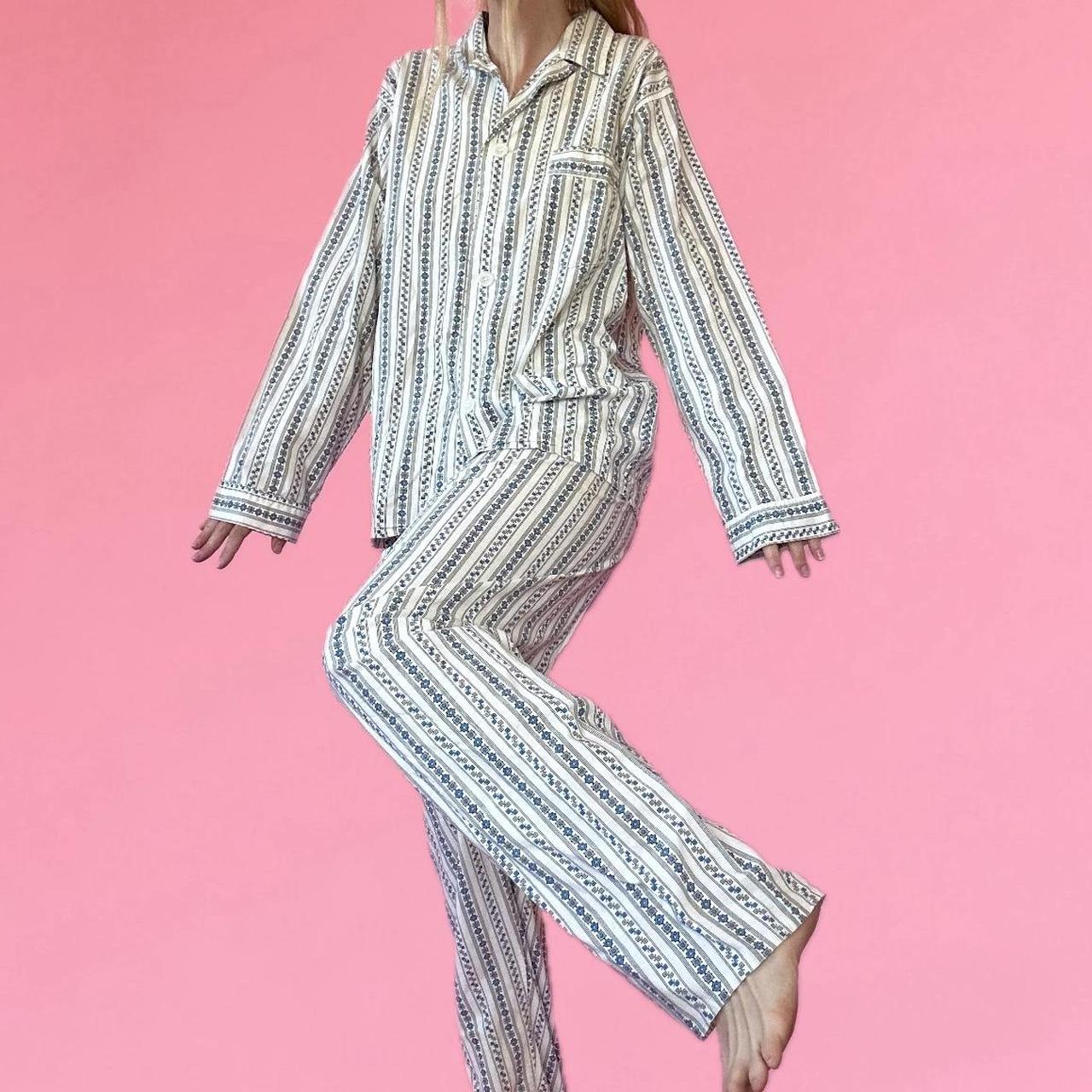 item listed by littlevagabondvintage