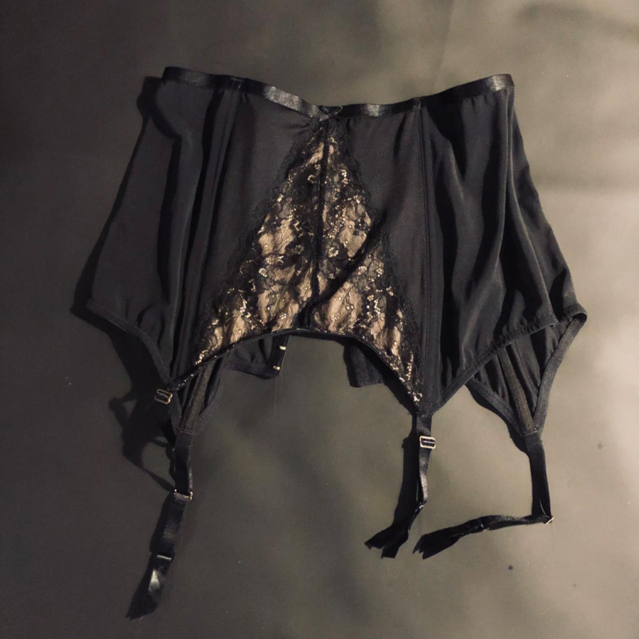 Women's Black and Tan Underwear | Depop