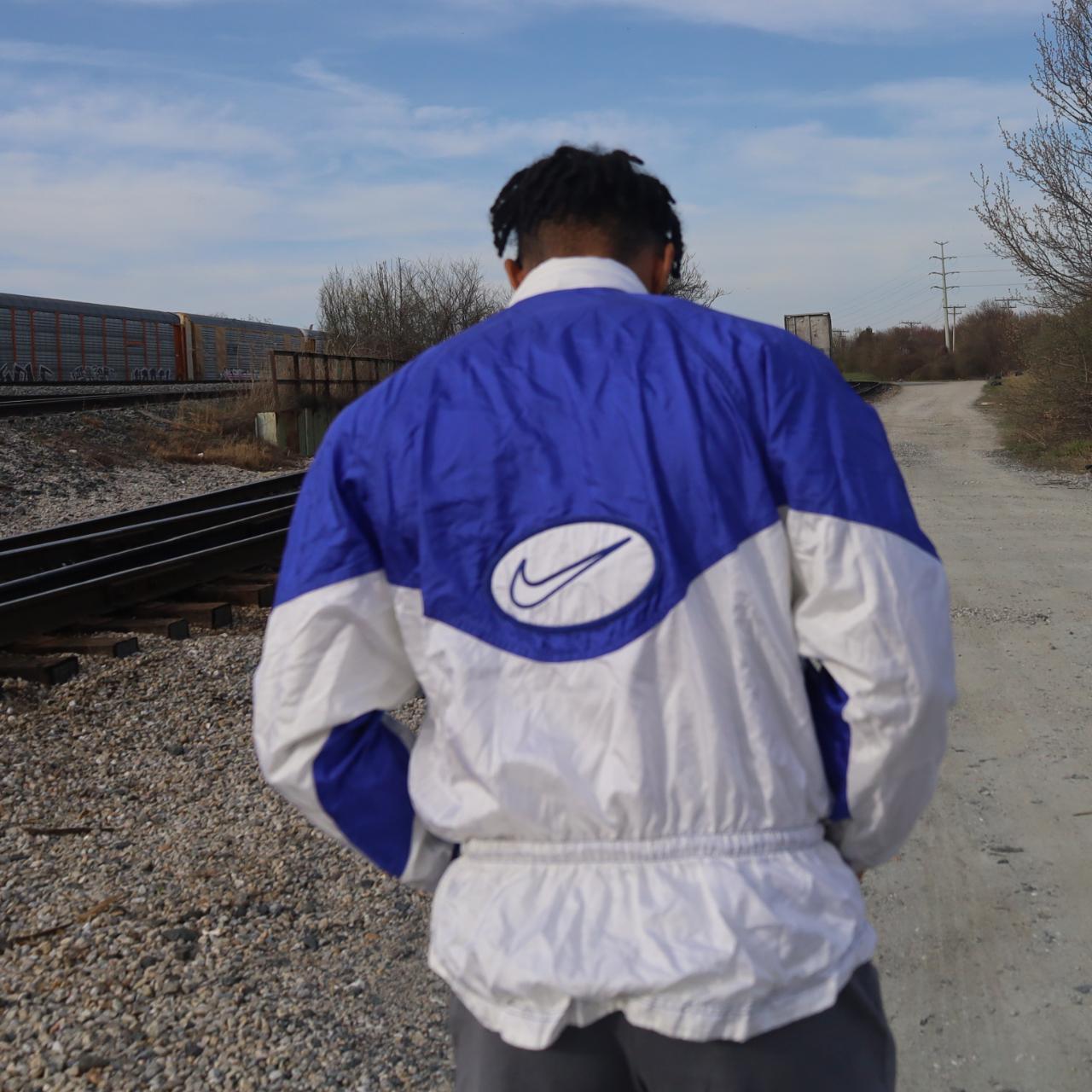 mens blue nike windbreaker