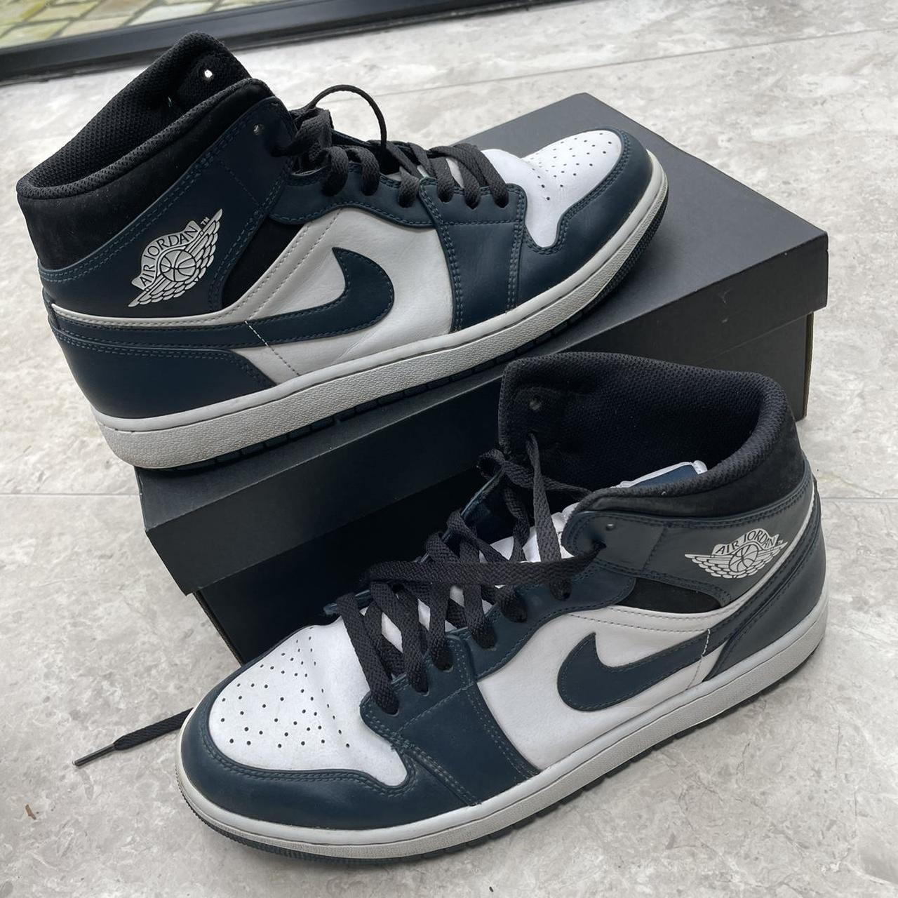 jd blue jordans