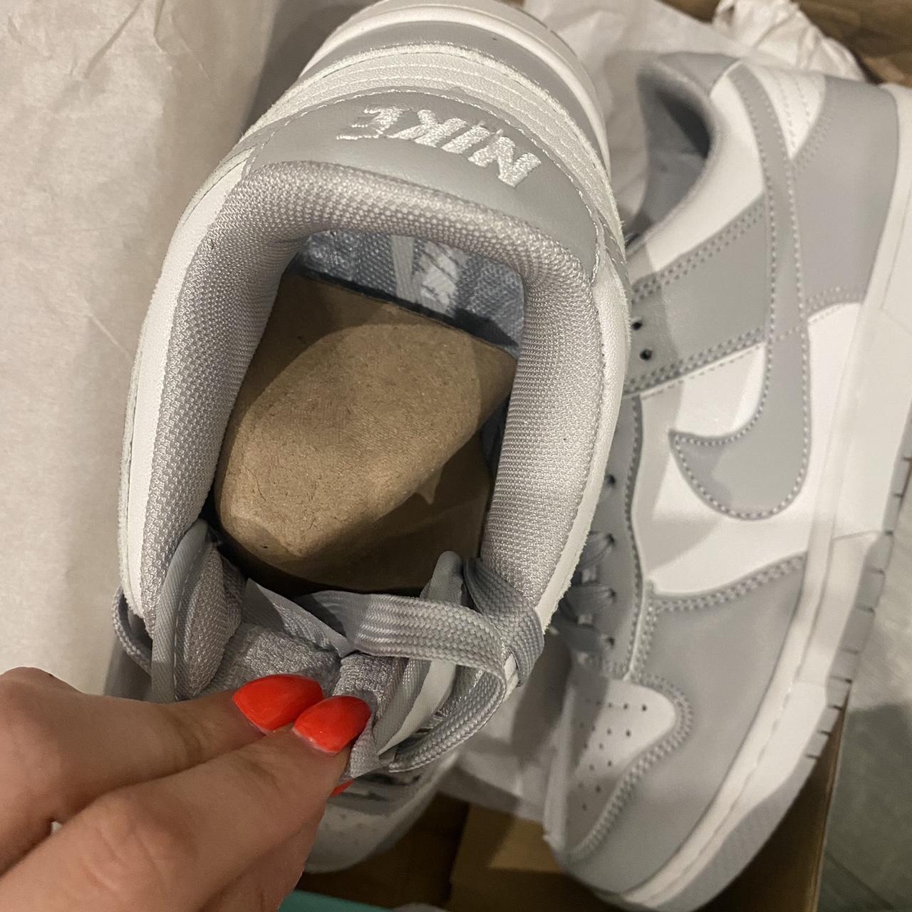 womens grey nike dunks