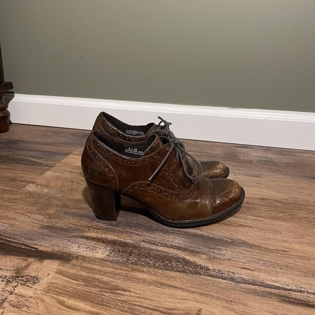 wingtip heels