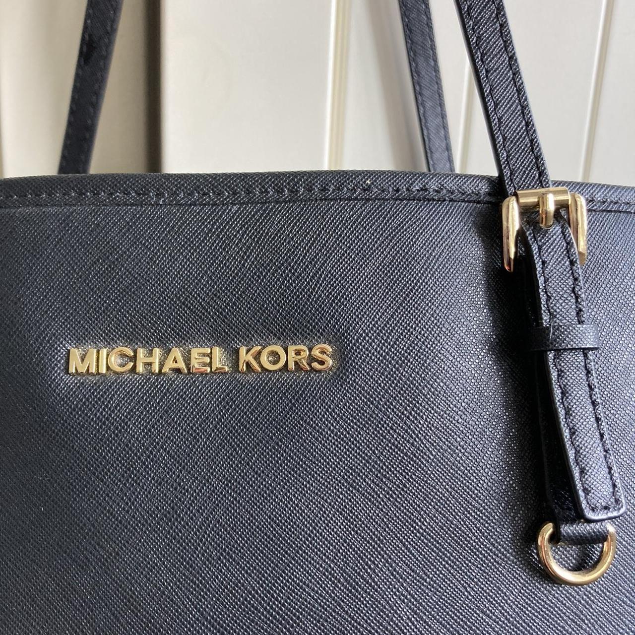 MICHAEL KORS Jet Set Medium Saffiano Leather Top-Zip - Depop