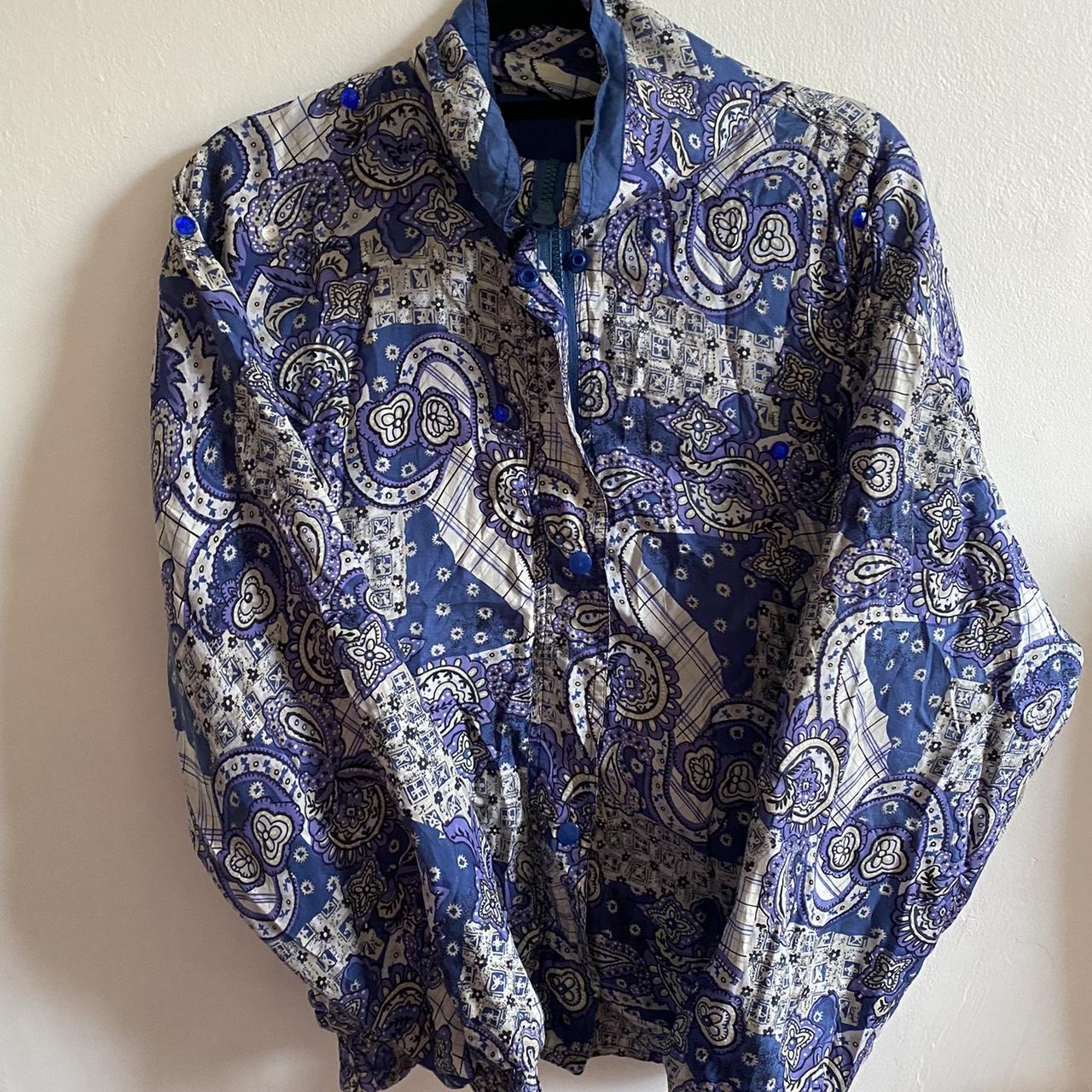 Vintage paisley jacket. The label says small but... - Depop