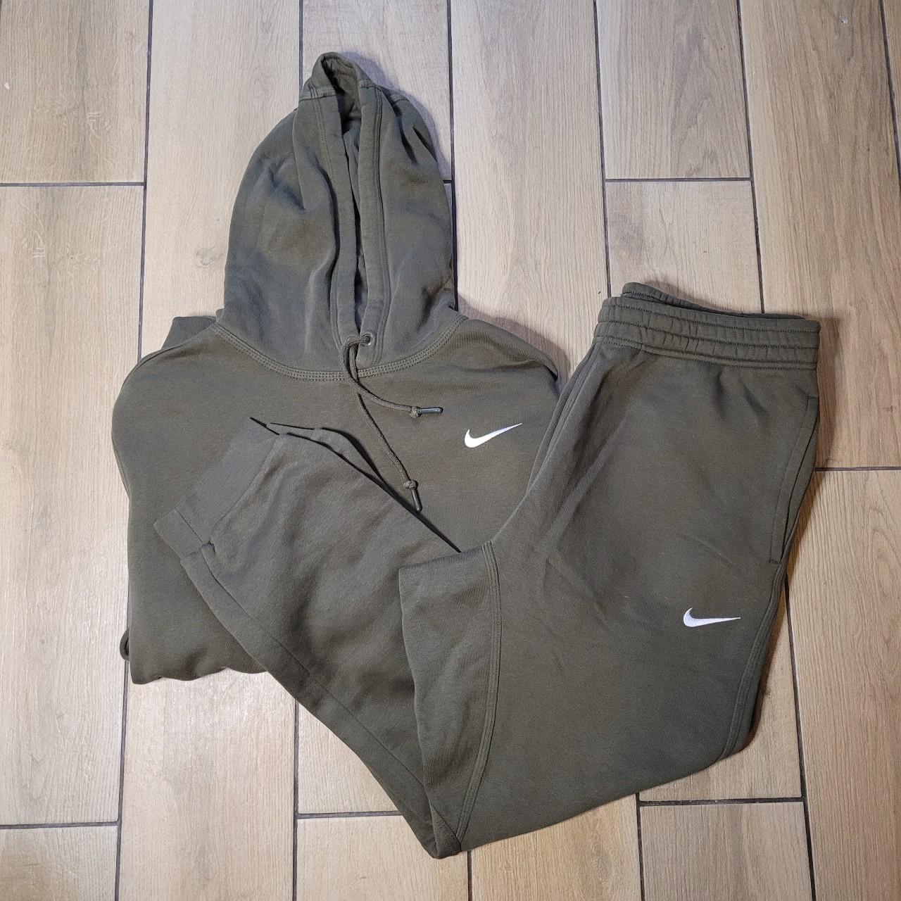 mens nike tracksuit khaki