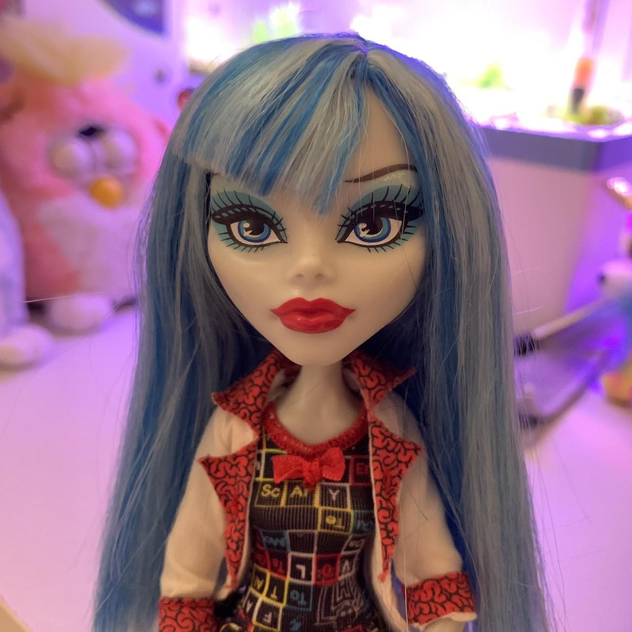 Blue and Red Action-figures-playsets | Depop