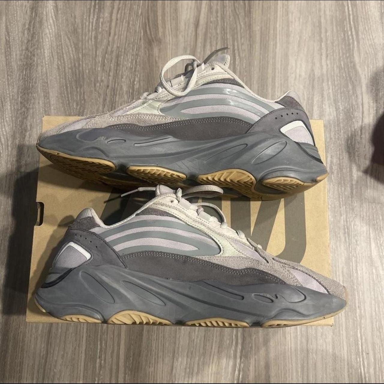 Yeezy boost 700 hot sale size 4.5