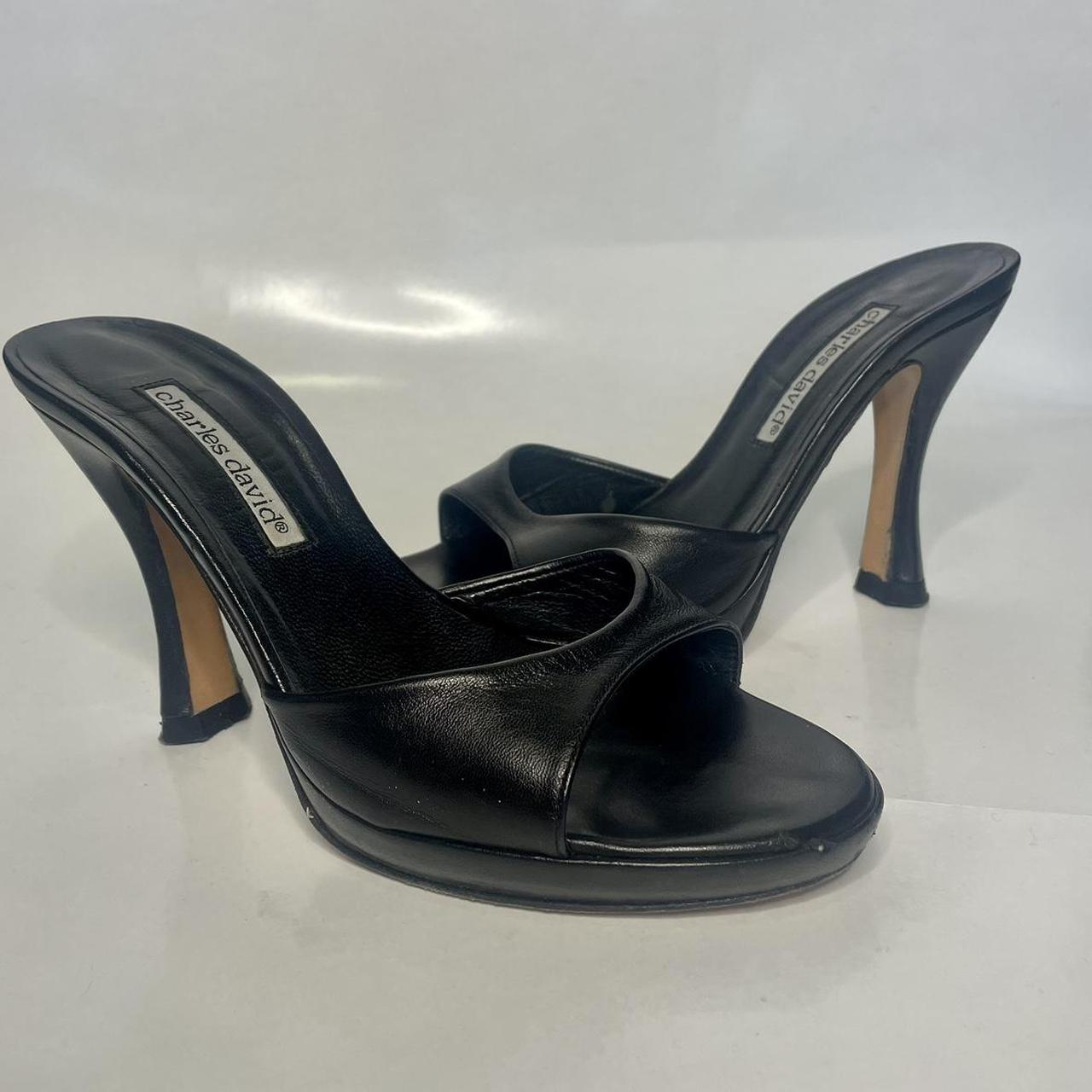 Charles david hot sale black pumps