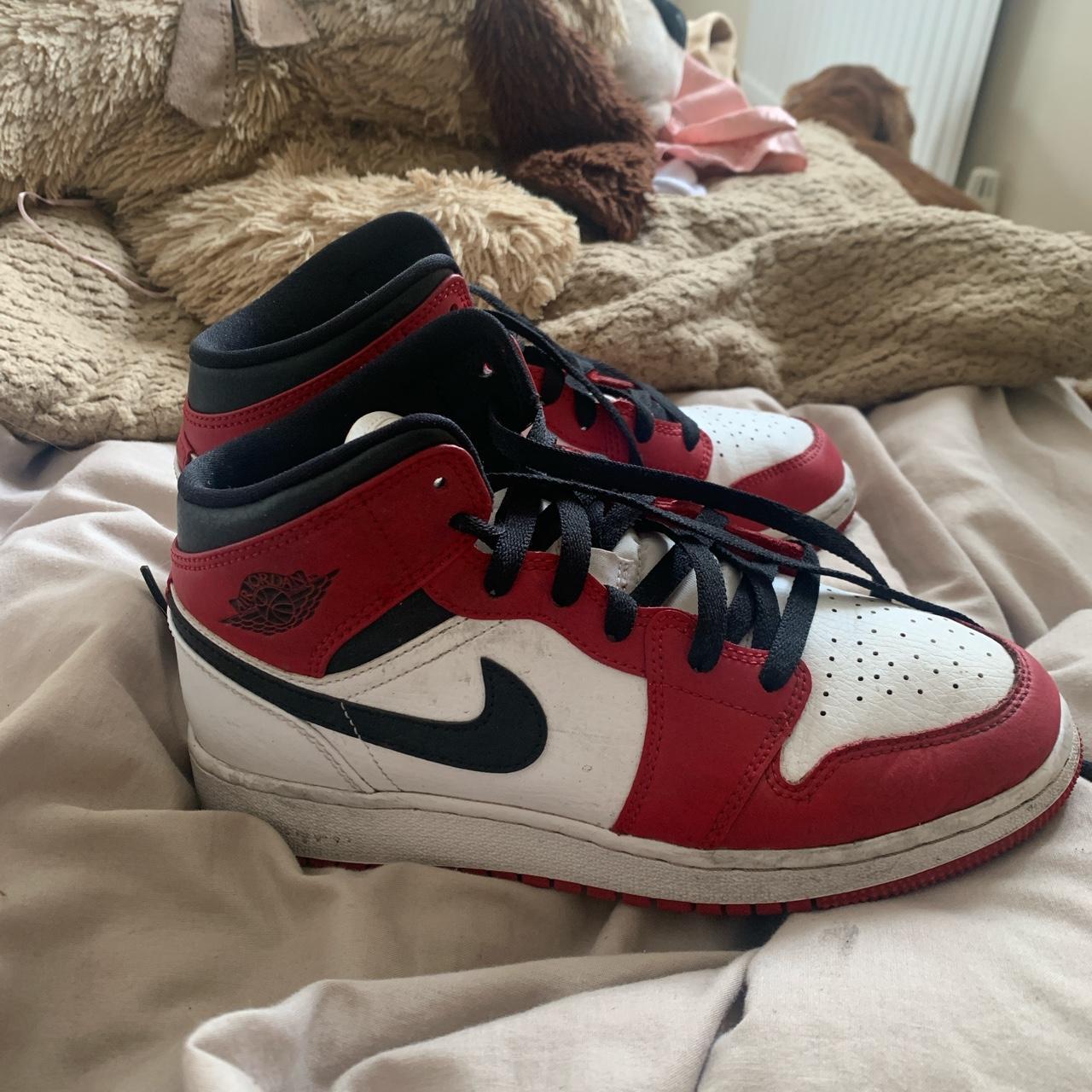 womens nike air jordan black and white