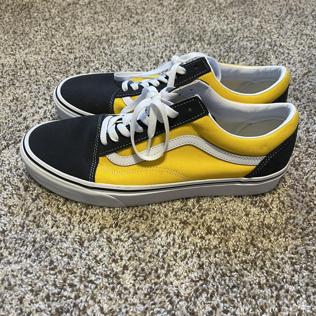 Grey and yellow outlet vans