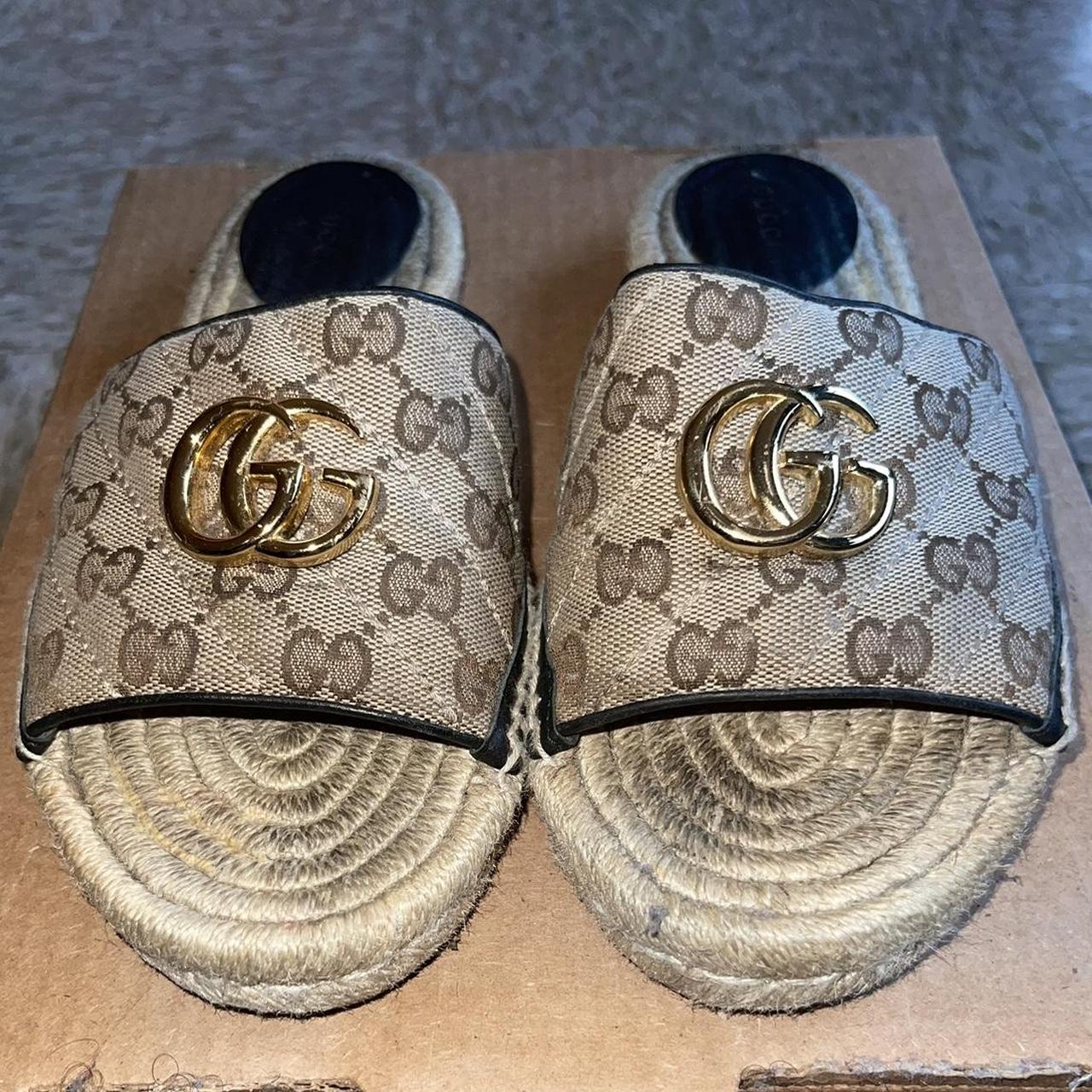 GUCCI slides with tiger graphic 2017 collection - Depop