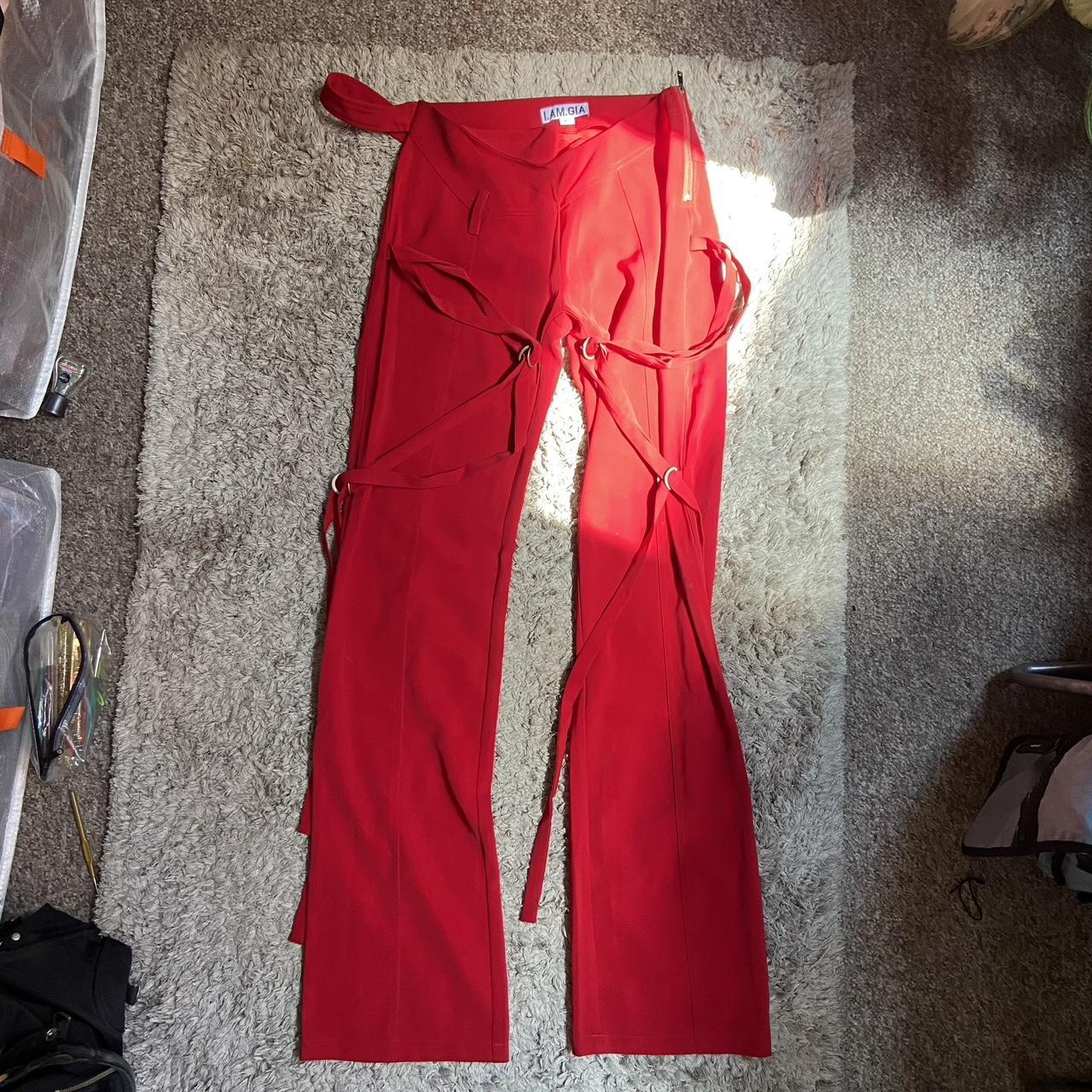 Red i best sale am gia pants