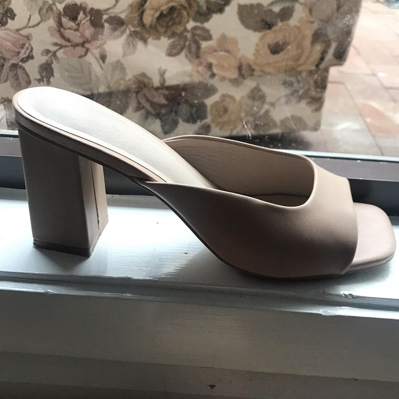 Nude heels best sale size 10