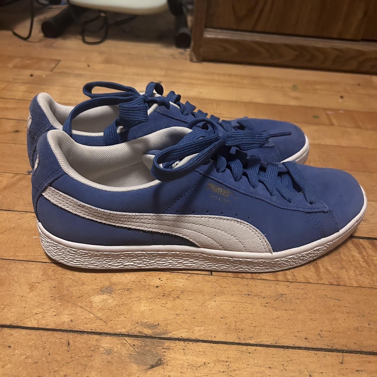 🚹🔵🅿️💙 Blue puma suede sneakers!! Size 10 Near perfect... - Depop