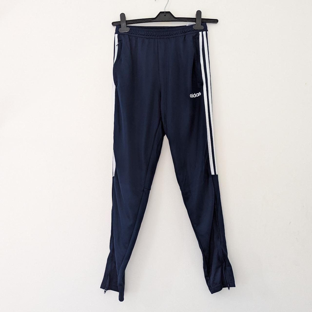 item listed by pensprelovedvintage
